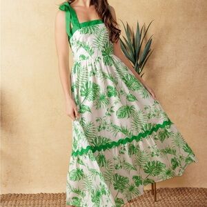 Flying Tomato Green Leaf Tie-Strap Maxi Dress Large ( best for medium ) NWT